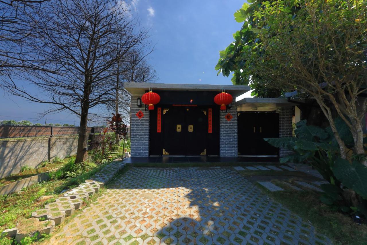 Jiang'S B&B 江院子庭園民宿 Цзянь Экстерьер фото