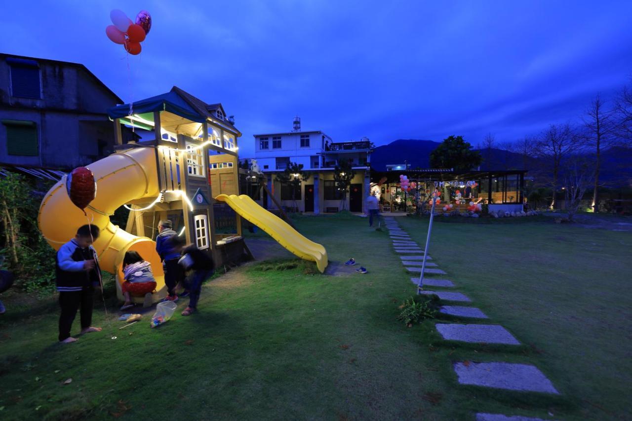 Jiang'S B&B 江院子庭園民宿 Цзянь Экстерьер фото